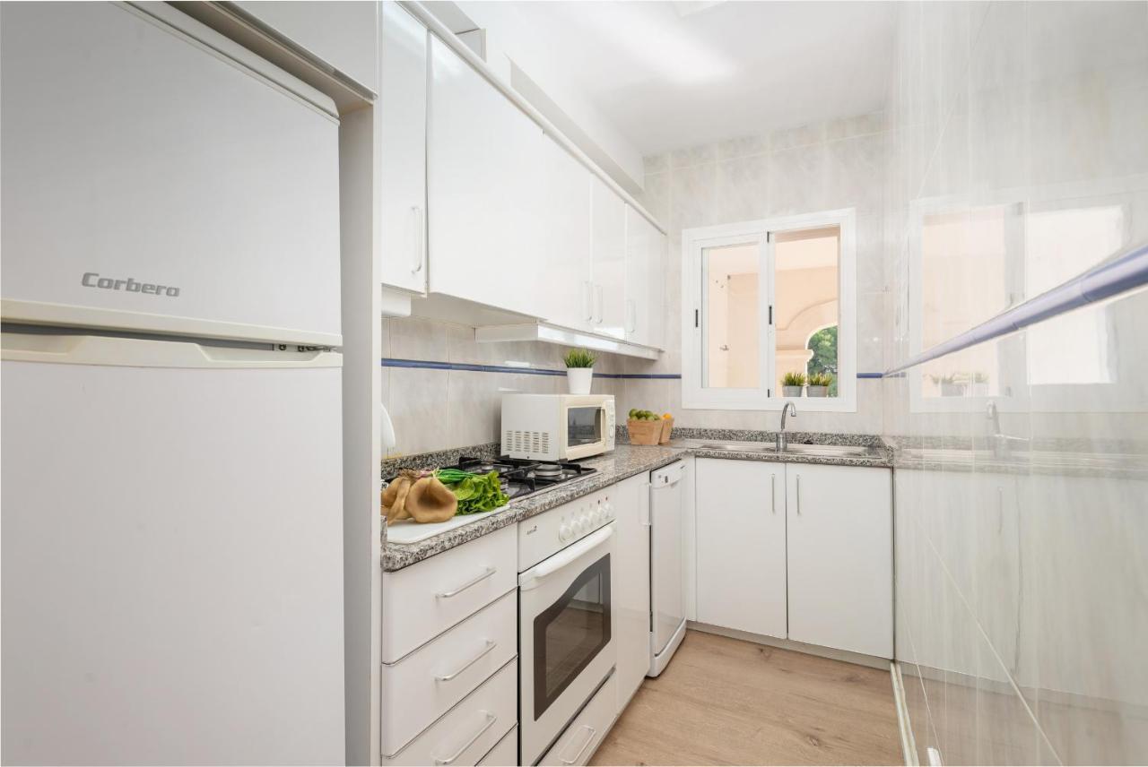 Countess Garden 3-2, Sun Of The Bay 1b, At Appartement